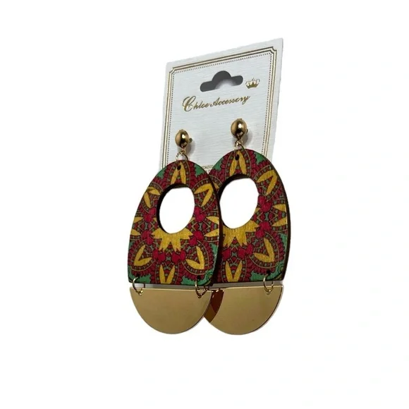 Chloe Accessory Women’s Wooden Boho Lightweight Dangle Earrings - Picture 3 of 5